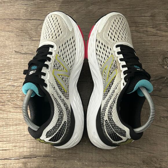 New Balance 680 V6 Women’s Athletic Running Shoes Sneakers Size 7.5 Gray - Picture 5 of 8